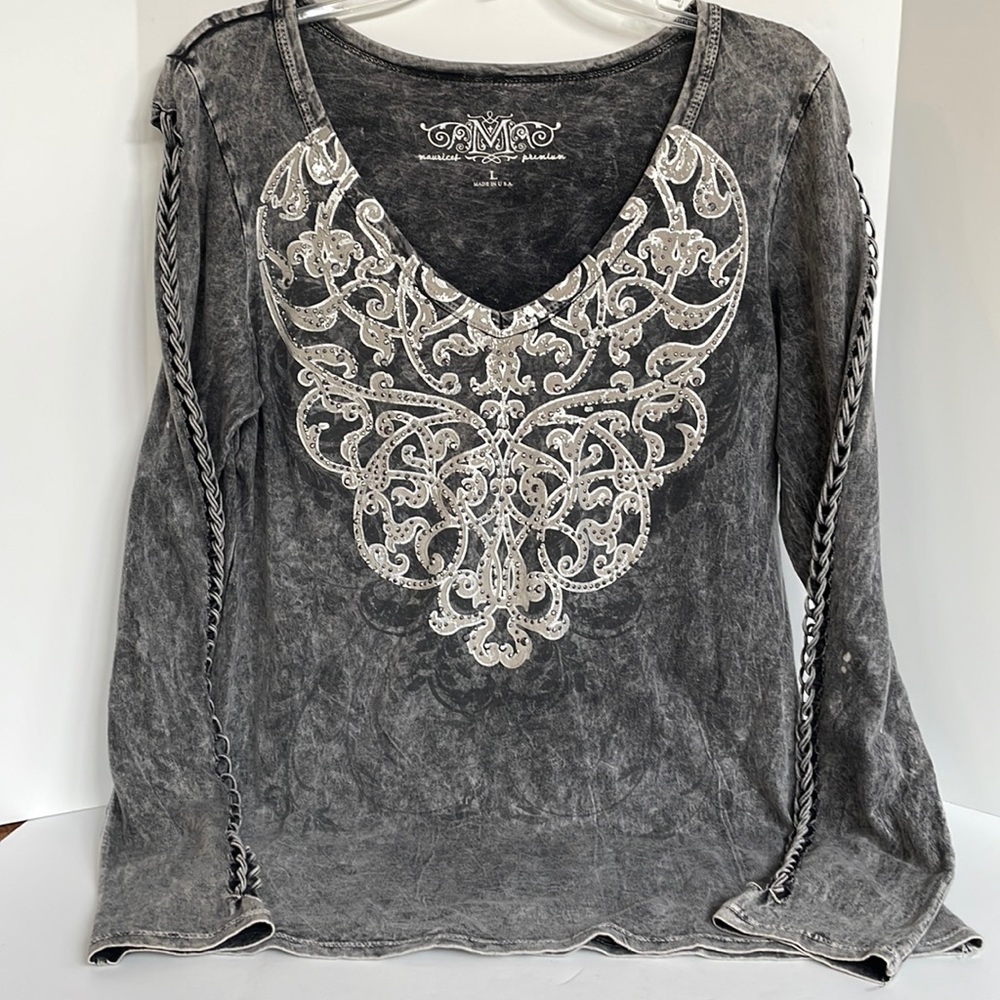 Maurices V-neck open braided sleeve rhinestone front, long sleeve tee size lg